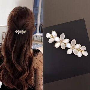 Elegant Floral Rhinestone Hair Barrette – Perfect Bridal & Holiday Accessory 🌸